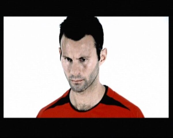 FIFA Soccer 2003 - Image 6