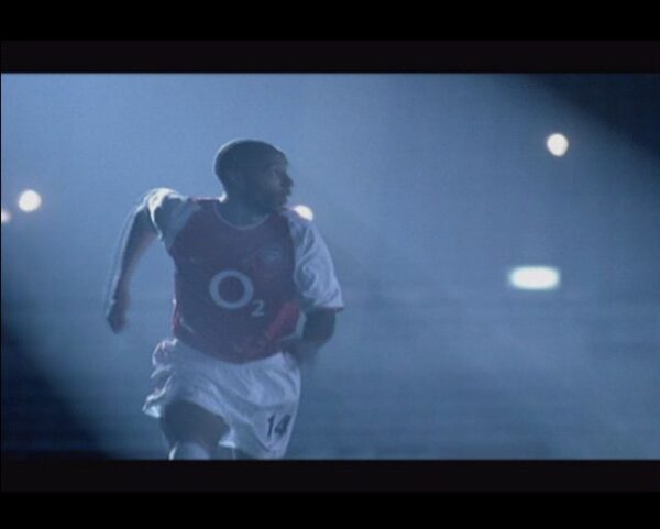 FIFA Soccer 2004 - Image 5