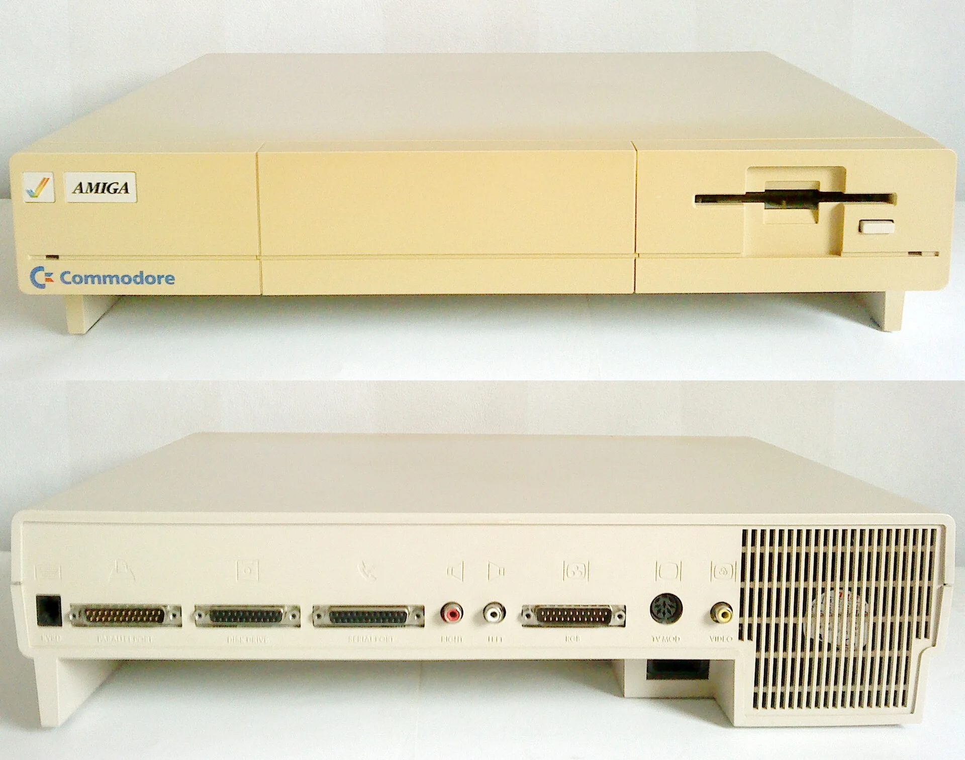 Commodore Amiga 1000 personal computer shown from the front and rear