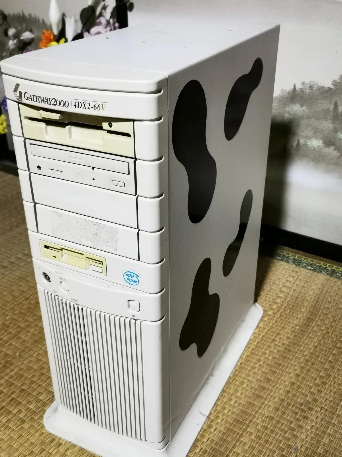 Gateway 2000 4DX2-66V tower PC