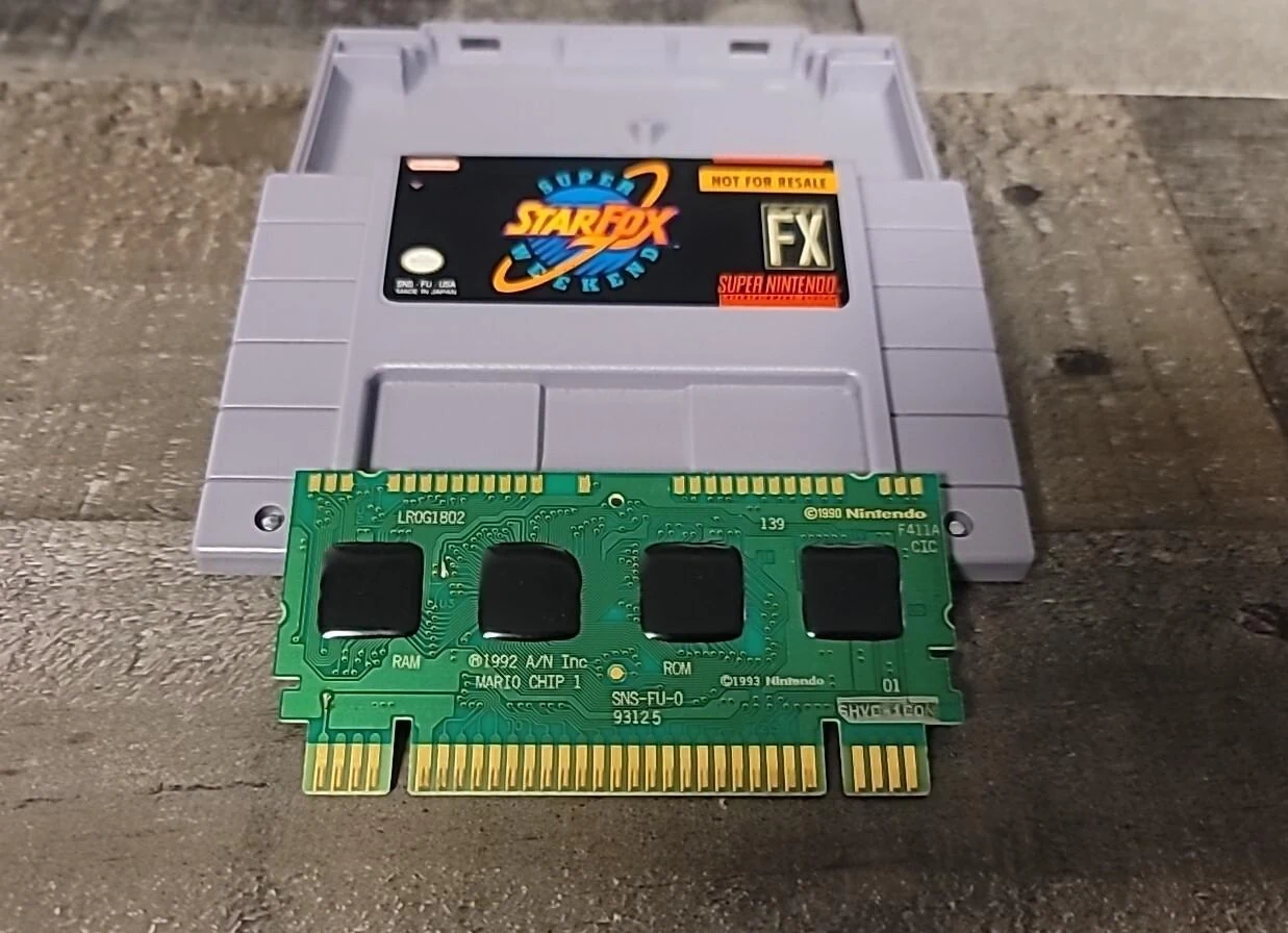 Star Fox cartridge and exposed Super FX PCB